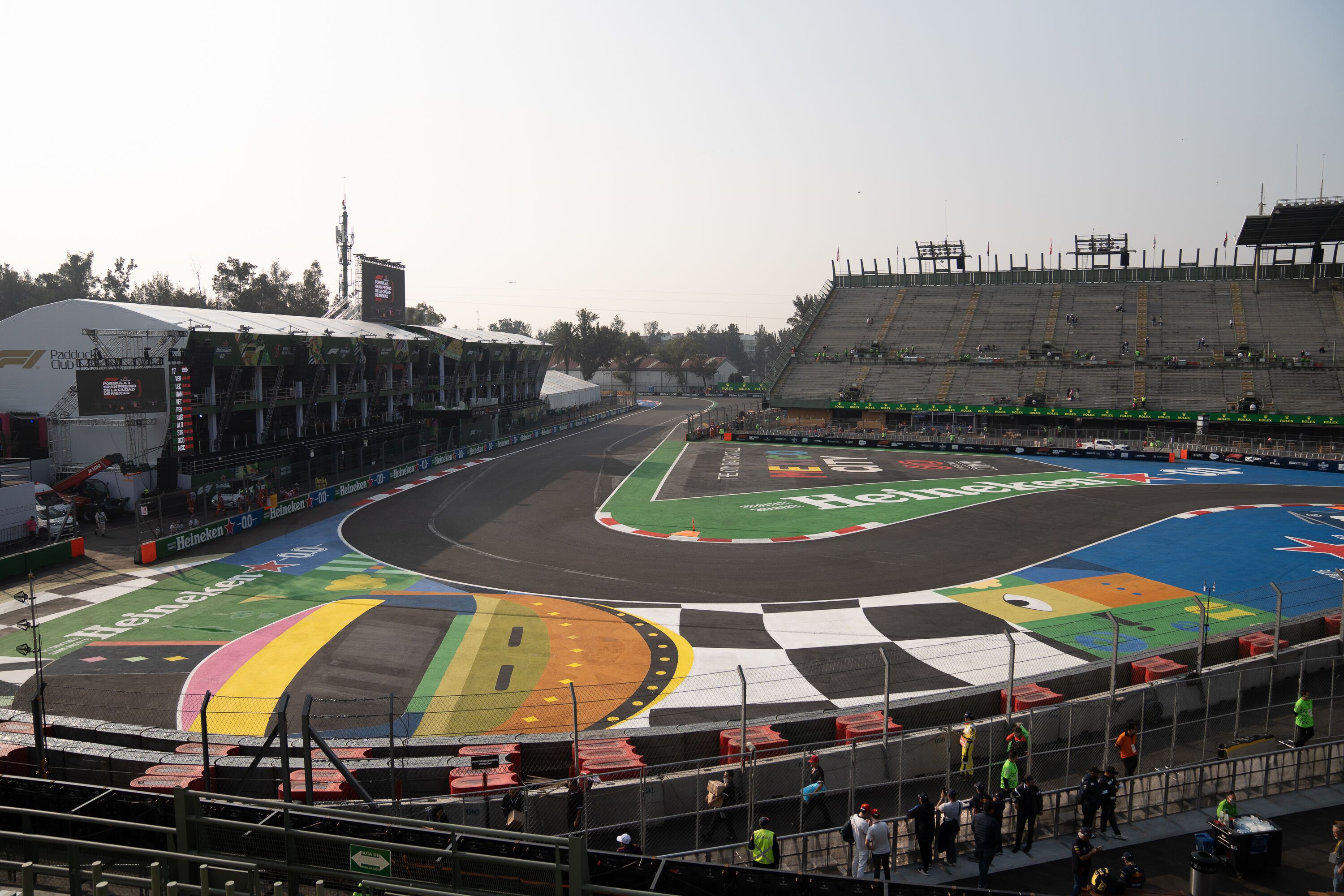 Pit Lane | Estadio North