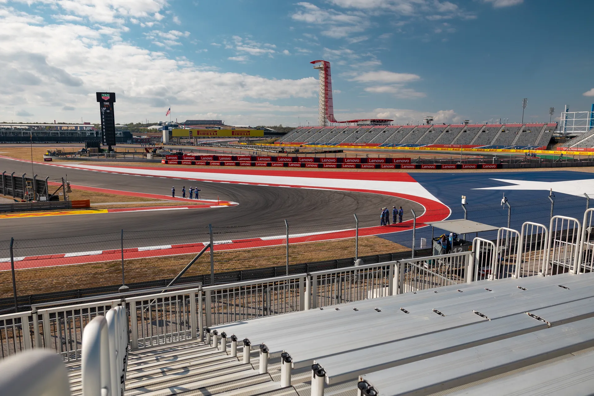 Foto 4 de F1 Austin Texas 2026 - Papaya Club — Hosted by McLaren Mastercard Formula 1® Team