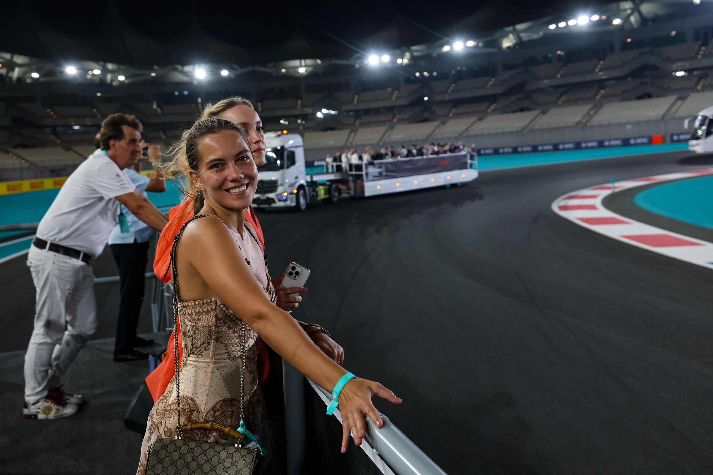 Foto 4 de F1 Abu Dabhi de Etihad Airways 2026 - House 44 at F1 Paddock Club